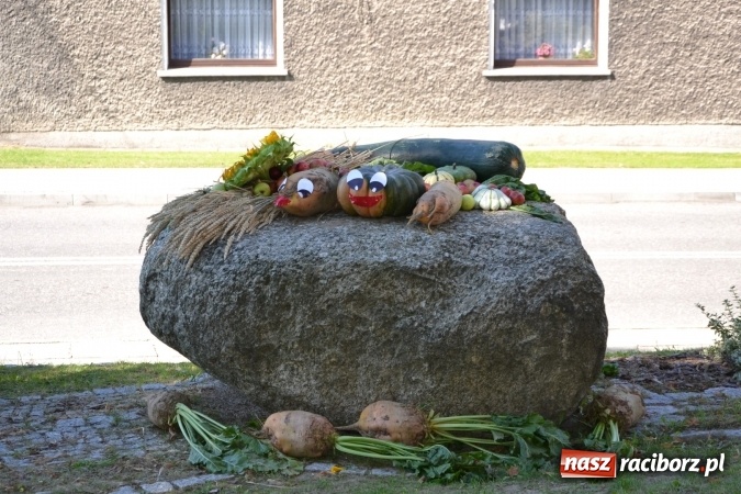 Zdjęcie w galerii na portalu naszraciborz.pl: Dożynki 2016. Parafia Tworków dziękuje dziś za plony wiadomości z regionu