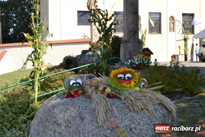 Zdjęcie w galerii na portalu naszraciborz.pl: Dożynki 2016. Parafia Tworków dziękuje dziś za plony wiadomości z regionu
