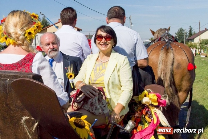 Zdjęcie w galerii na portalu naszraciborz.pl: Dożynki 2016. W Rudzie Kozielskiej jak na karnawale w Rio de Janeiro wiadomości z regionu