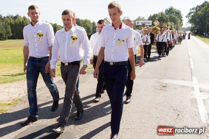 Zdjęcie w galerii na portalu naszraciborz.pl: Dożynki 2016. W Rudzie Kozielskiej jak na karnawale w Rio de Janeiro wiadomości z regionu