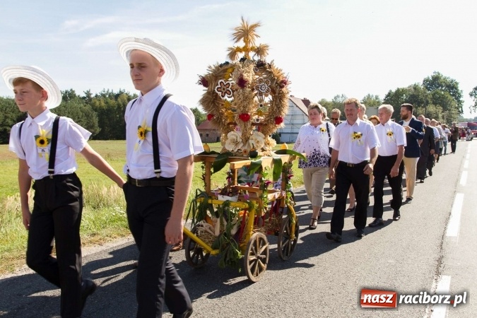 Zdjęcie w galerii na portalu naszraciborz.pl: Dożynki 2016. W Rudzie Kozielskiej jak na karnawale w Rio de Janeiro wiadomości z regionu