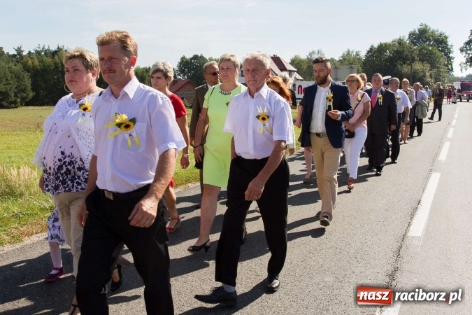 Zdjęcie w galerii na portalu naszraciborz.pl: Dożynki 2016. W Rudzie Kozielskiej jak na karnawale w Rio de Janeiro wiadomości z regionu