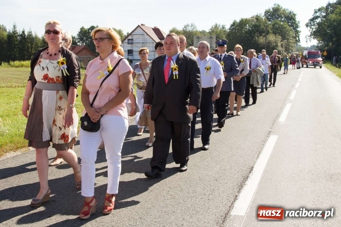Zdjęcie w galerii na portalu naszraciborz.pl: Dożynki 2016. W Rudzie Kozielskiej jak na karnawale w Rio de Janeiro wiadomości z regionu