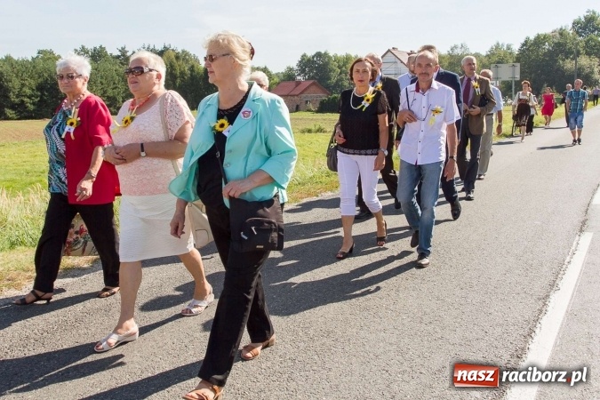 Zdjęcie w galerii na portalu naszraciborz.pl: Dożynki 2016. W Rudzie Kozielskiej jak na karnawale w Rio de Janeiro wiadomości z regionu