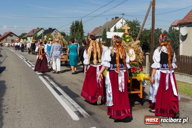 Zdjęcie w galerii na portalu naszraciborz.pl: Dożynki 2016. W Rudzie Kozielskiej jak na karnawale w Rio de Janeiro wiadomości z regionu