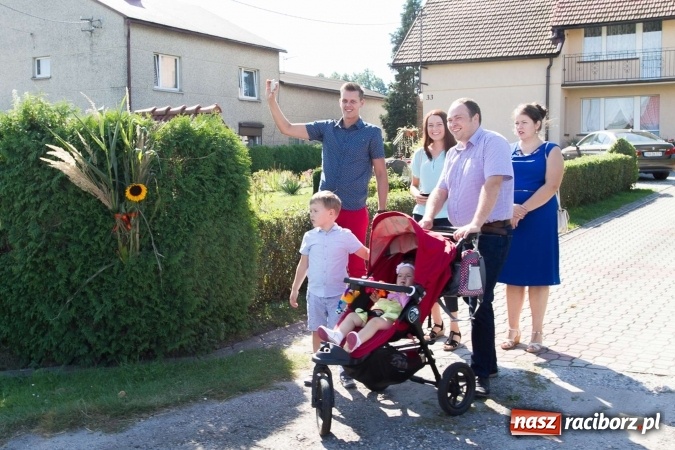 Zdjęcie w galerii na portalu naszraciborz.pl: Dożynki 2016. W Rudzie Kozielskiej jak na karnawale w Rio de Janeiro wiadomości z regionu
