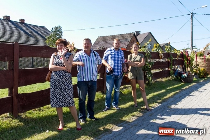 Zdjęcie w galerii na portalu naszraciborz.pl: Dożynki 2016. W Rudzie Kozielskiej jak na karnawale w Rio de Janeiro wiadomości z regionu