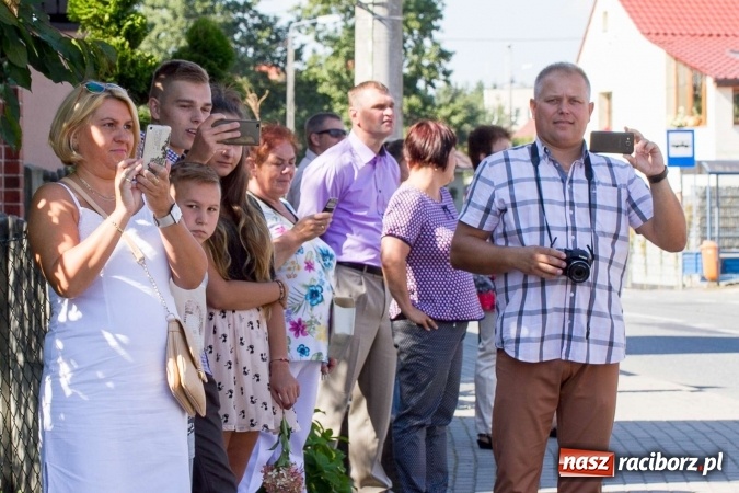 Zdjęcie w galerii na portalu naszraciborz.pl: Dożynki 2016. W Rudzie Kozielskiej jak na karnawale w Rio de Janeiro wiadomości z regionu