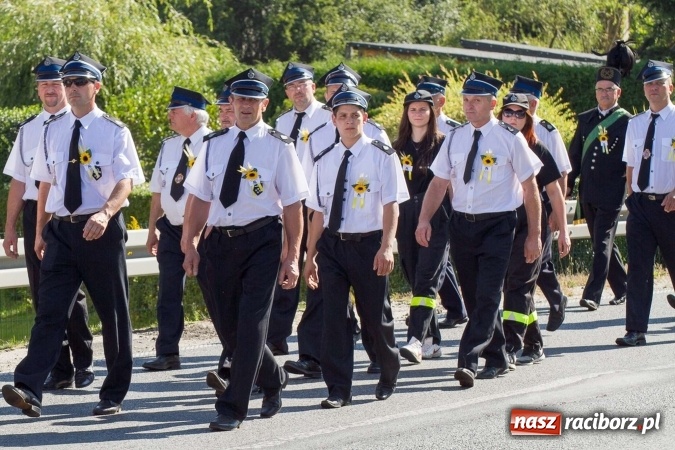 Zdjęcie w galerii na portalu naszraciborz.pl: Dożynki 2016. W Rudzie Kozielskiej jak na karnawale w Rio de Janeiro wiadomości z regionu
