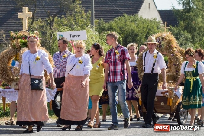 Zdjęcie w galerii na portalu naszraciborz.pl: Dożynki 2016. W Rudzie Kozielskiej jak na karnawale w Rio de Janeiro wiadomości z regionu