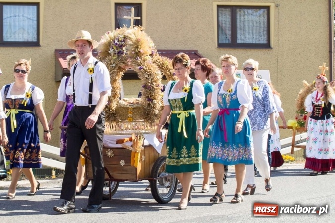 Zdjęcie w galerii na portalu naszraciborz.pl: Dożynki 2016. W Rudzie Kozielskiej jak na karnawale w Rio de Janeiro wiadomości z regionu
