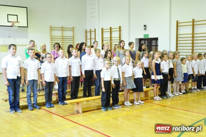Zdjęcie w galerii na portalu naszraciborz.pl: Najmniejsza szkoła z najmniejszą klasą rozpoczęła rok szkolny wiadomości z regionu