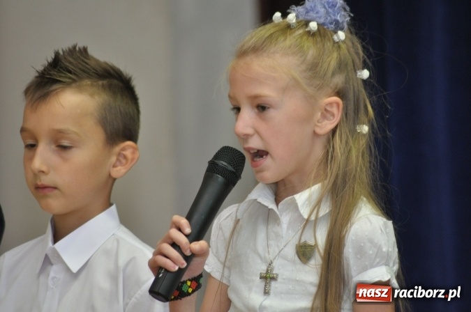 Zdjęcie w galerii na portalu naszraciborz.pl: Najmniejsza szkoła z najmniejszą klasą rozpoczęła rok szkolny wiadomości z regionu