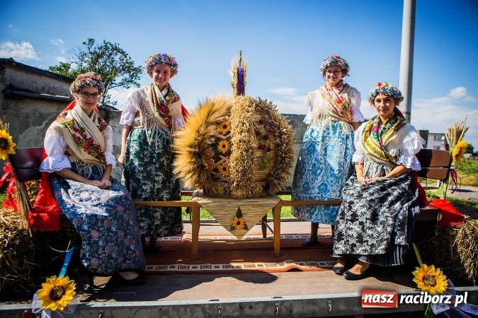 Zdjęcie w galerii na portalu naszraciborz.pl: Dożynki 2016. W Bojanowie świętuje cała gmina Krzanowice. Kolorowo i pomysłowo wiadomości z regionu