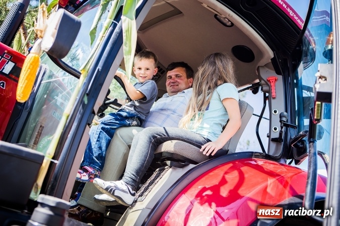 Zdjęcie w galerii na portalu naszraciborz.pl: Dożynki 2016. W Bojanowie świętuje cała gmina Krzanowice. Kolorowo i pomysłowo wiadomości z regionu