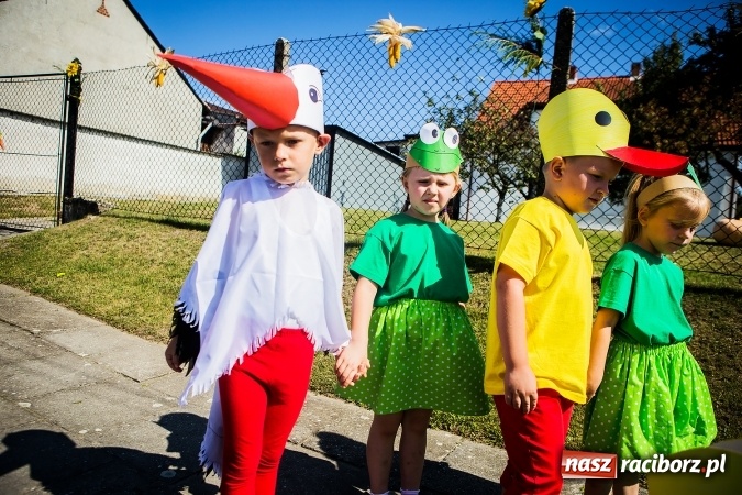 Zdjęcie w galerii na portalu naszraciborz.pl: Dożynki 2016. W Bojanowie świętuje cała gmina Krzanowice. Kolorowo i pomysłowo wiadomości z regionu