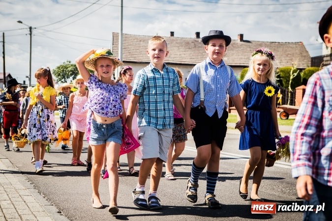 Zdjęcie w galerii na portalu naszraciborz.pl: Dożynki 2016. W Bojanowie świętuje cała gmina Krzanowice. Kolorowo i pomysłowo wiadomości z regionu
