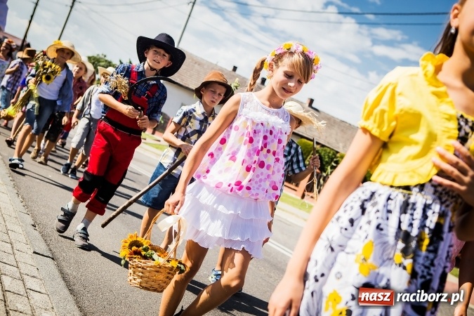 Zdjęcie w galerii na portalu naszraciborz.pl: Dożynki 2016. W Bojanowie świętuje cała gmina Krzanowice. Kolorowo i pomysłowo wiadomości z regionu