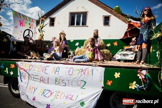 Zdjęcie w galerii na portalu naszraciborz.pl: Dożynki 2016. W Bojanowie świętuje cała gmina Krzanowice. Kolorowo i pomysłowo wiadomości z regionu