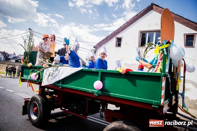 Zdjęcie w galerii na portalu naszraciborz.pl: Dożynki 2016. W Bojanowie świętuje cała gmina Krzanowice. Kolorowo i pomysłowo wiadomości z regionu