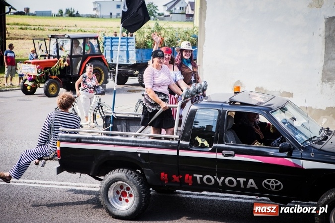 Zdjęcie w galerii na portalu naszraciborz.pl: Dożynki 2016. W Bojanowie świętuje cała gmina Krzanowice. Kolorowo i pomysłowo wiadomości z regionu