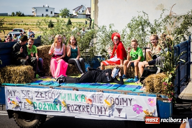 Zdjęcie w galerii na portalu naszraciborz.pl: Dożynki 2016. W Bojanowie świętuje cała gmina Krzanowice. Kolorowo i pomysłowo wiadomości z regionu