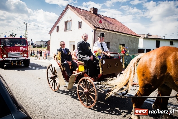 Zdjęcie w galerii na portalu naszraciborz.pl: Dożynki 2016. W Bojanowie świętuje cała gmina Krzanowice. Kolorowo i pomysłowo wiadomości z regionu