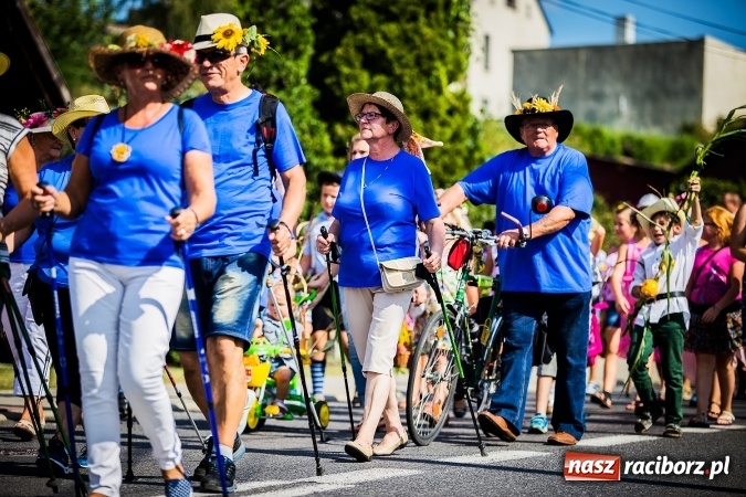 Zdjęcie w galerii na portalu naszraciborz.pl: Dożynki 2016. W Bojanowie świętuje cała gmina Krzanowice. Kolorowo i pomysłowo wiadomości z regionu