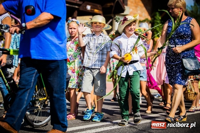 Zdjęcie w galerii na portalu naszraciborz.pl: Dożynki 2016. W Bojanowie świętuje cała gmina Krzanowice. Kolorowo i pomysłowo wiadomości z regionu