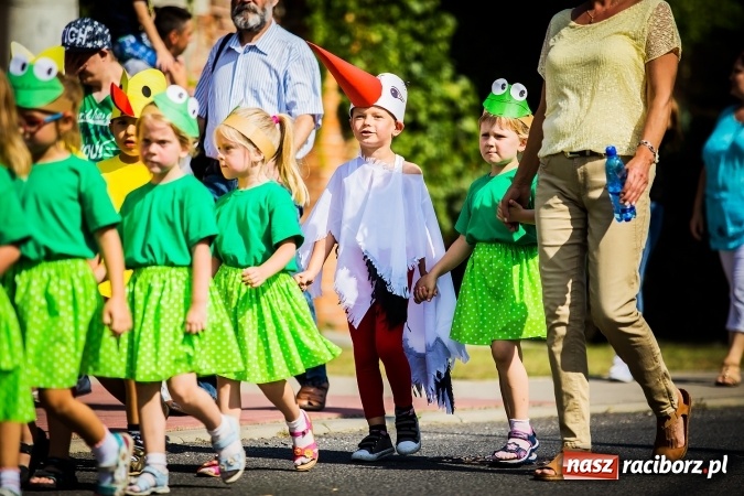 Zdjęcie w galerii na portalu naszraciborz.pl: Dożynki 2016. W Bojanowie świętuje cała gmina Krzanowice. Kolorowo i pomysłowo wiadomości z regionu