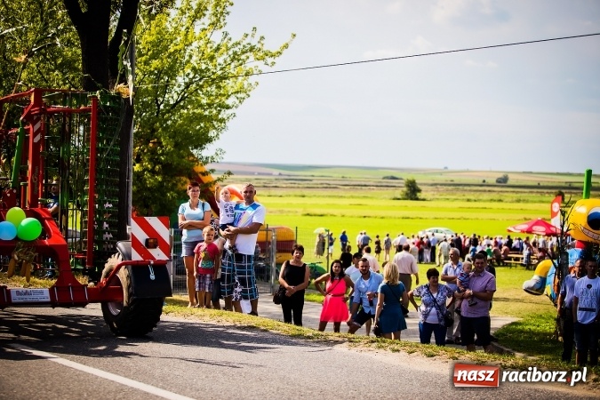 Zdjęcie w galerii na portalu naszraciborz.pl: Dożynki 2016. W Bojanowie świętuje cała gmina Krzanowice. Kolorowo i pomysłowo wiadomości z regionu