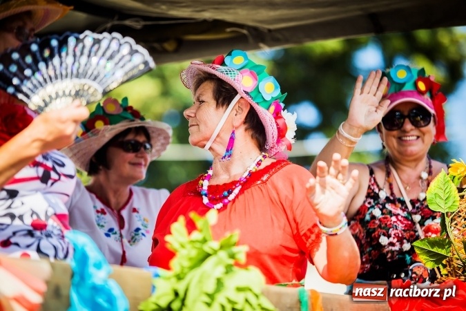 Zdjęcie w galerii na portalu naszraciborz.pl: Dożynki 2016. W Bojanowie świętuje cała gmina Krzanowice. Kolorowo i pomysłowo wiadomości z regionu