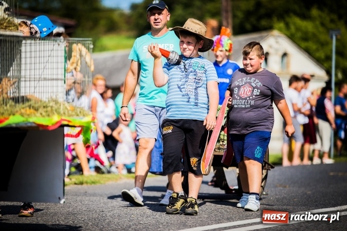 Zdjęcie w galerii na portalu naszraciborz.pl: Dożynki 2016. W Bojanowie świętuje cała gmina Krzanowice. Kolorowo i pomysłowo wiadomości z regionu