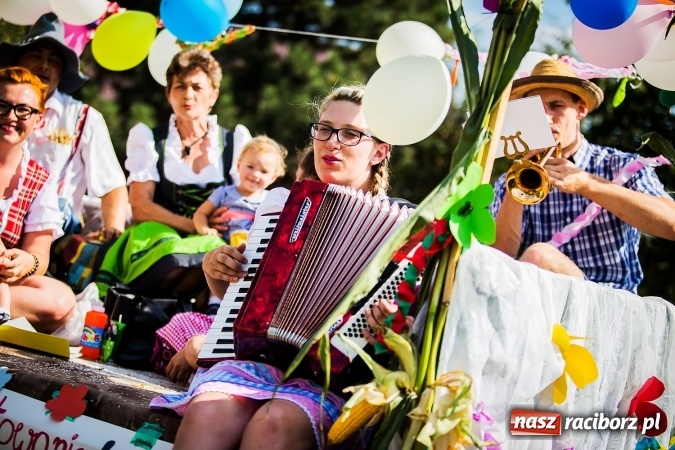 Zdjęcie w galerii na portalu naszraciborz.pl: Dożynki 2016. W Bojanowie świętuje cała gmina Krzanowice. Kolorowo i pomysłowo wiadomości z regionu