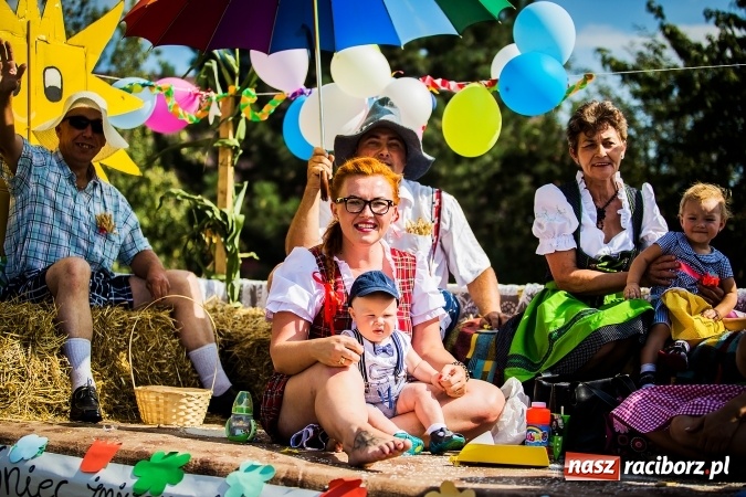 Zdjęcie w galerii na portalu naszraciborz.pl: Dożynki 2016. W Bojanowie świętuje cała gmina Krzanowice. Kolorowo i pomysłowo wiadomości z regionu