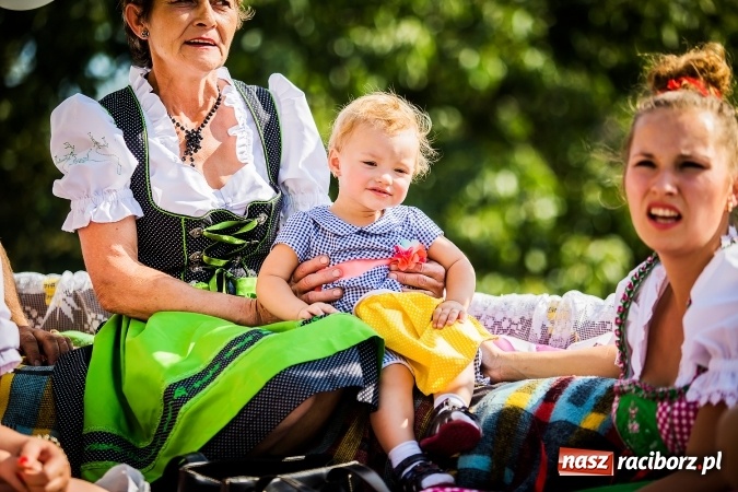 Zdjęcie w galerii na portalu naszraciborz.pl: Dożynki 2016. W Bojanowie świętuje cała gmina Krzanowice. Kolorowo i pomysłowo wiadomości z regionu
