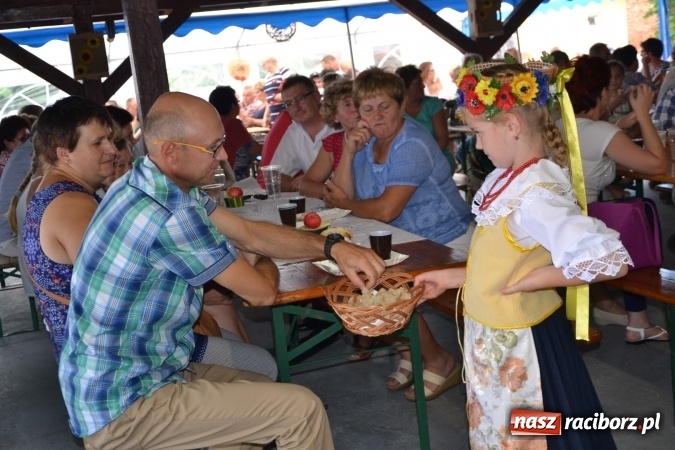Zdjęcie w galerii na portalu naszraciborz.pl: Dożynki 2016. Święto plonów w Rudyszwałdzie wiadomości z regionu