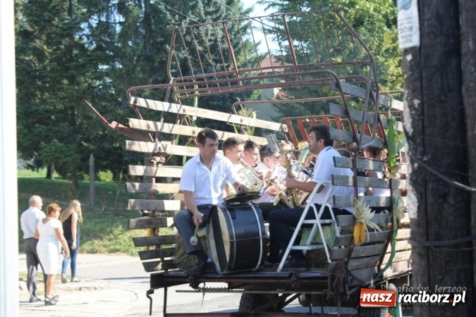 Zdjęcie w galerii na portalu naszraciborz.pl: Boże, z Twoich rąk żyjemy - dożynki w Sławikowie  wiadomości z regionu