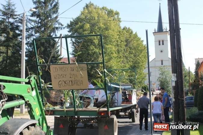 Zdjęcie w galerii na portalu naszraciborz.pl: Boże, z Twoich rąk żyjemy - dożynki w Sławikowie  wiadomości z regionu