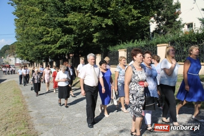 Zdjęcie w galerii na portalu naszraciborz.pl: Boże, z Twoich rąk żyjemy - dożynki w Sławikowie  wiadomości z regionu