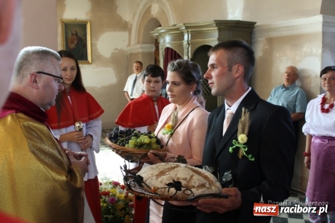 Zdjęcie w galerii na portalu naszraciborz.pl: Boże, z Twoich rąk żyjemy - dożynki w Sławikowie  wiadomości z regionu