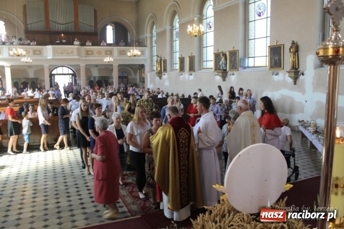 Zdjęcie w galerii na portalu naszraciborz.pl: Boże, z Twoich rąk żyjemy - dożynki w Sławikowie  wiadomości z regionu