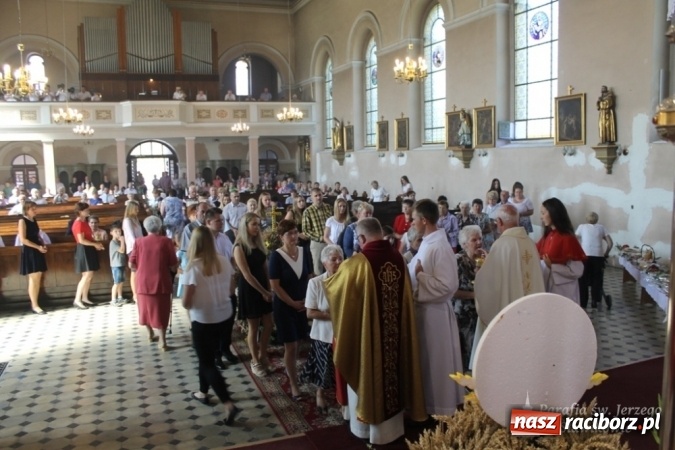 Zdjęcie w galerii na portalu naszraciborz.pl: Boże, z Twoich rąk żyjemy - dożynki w Sławikowie  wiadomości z regionu