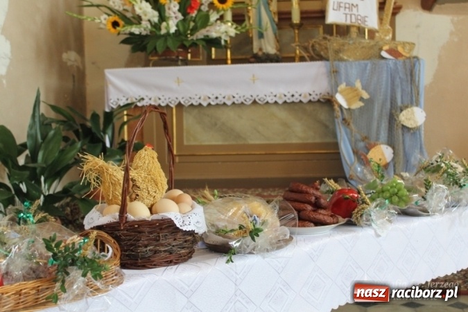 Zdjęcie w galerii na portalu naszraciborz.pl: Boże, z Twoich rąk żyjemy - dożynki w Sławikowie  wiadomości z regionu