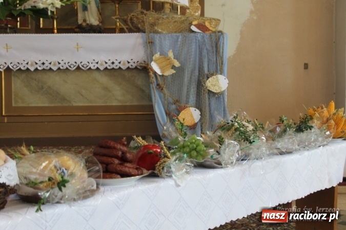 Zdjęcie w galerii na portalu naszraciborz.pl: Boże, z Twoich rąk żyjemy - dożynki w Sławikowie  wiadomości z regionu