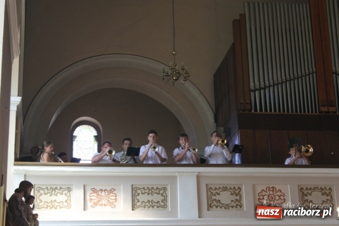 Zdjęcie w galerii na portalu naszraciborz.pl: Boże, z Twoich rąk żyjemy - dożynki w Sławikowie  wiadomości z regionu