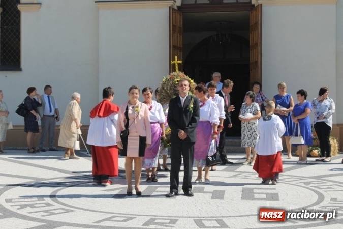 Zdjęcie w galerii na portalu naszraciborz.pl: Boże, z Twoich rąk żyjemy - dożynki w Sławikowie  wiadomości z regionu