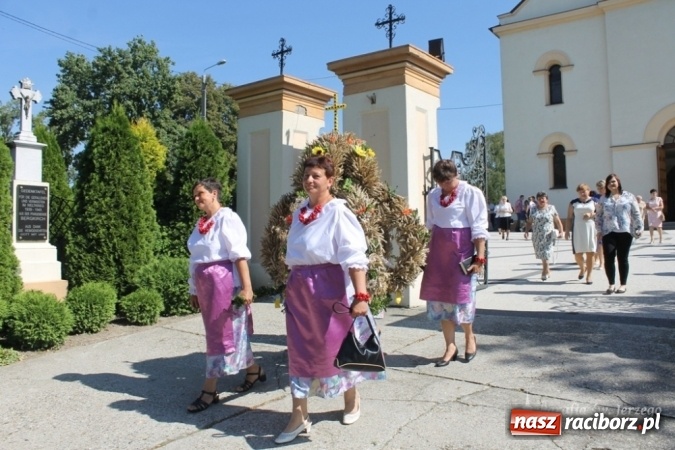 Zdjęcie w galerii na portalu naszraciborz.pl: Boże, z Twoich rąk żyjemy - dożynki w Sławikowie  wiadomości z regionu