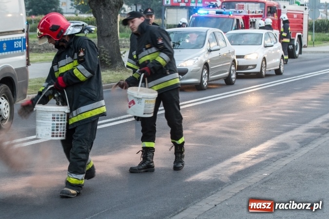 Zdjęcie w galerii na portalu naszraciborz.pl: Weekend strażaków - tragiczne zdarzenie w pobliżu Bojanowskiej w Raciborzu wiadomości z regionu