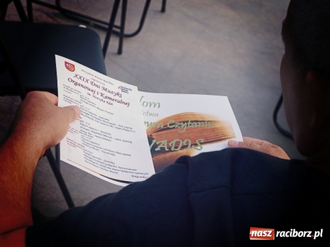 Zdjęcie w galerii na portalu naszraciborz.pl: Quo vadis wybrzmiało na przystani kajakowej wiadomości z regionu